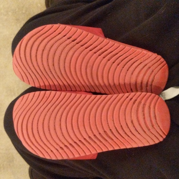3/$30 Nike Slides - Picture 2 of 3